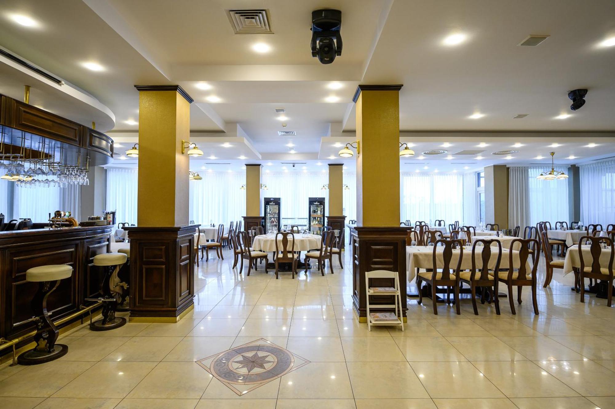 Hotel Bulevard Constanţa Exterior foto